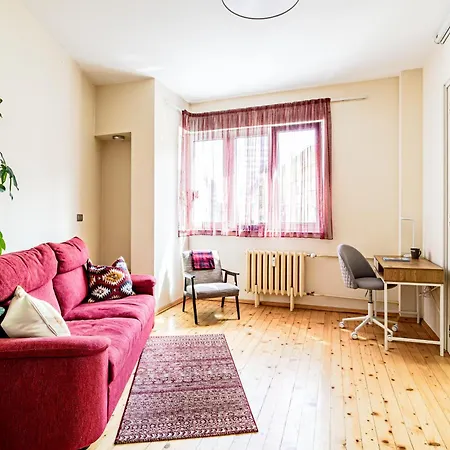 Luxury And Spacious At The Hearth Of The Apartment *