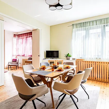 Luxury And Spacious At The Hearth Of The Apartment Sofia